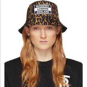 BRAND NEW! Burberry Leopard Print Bucket Hat 🐆